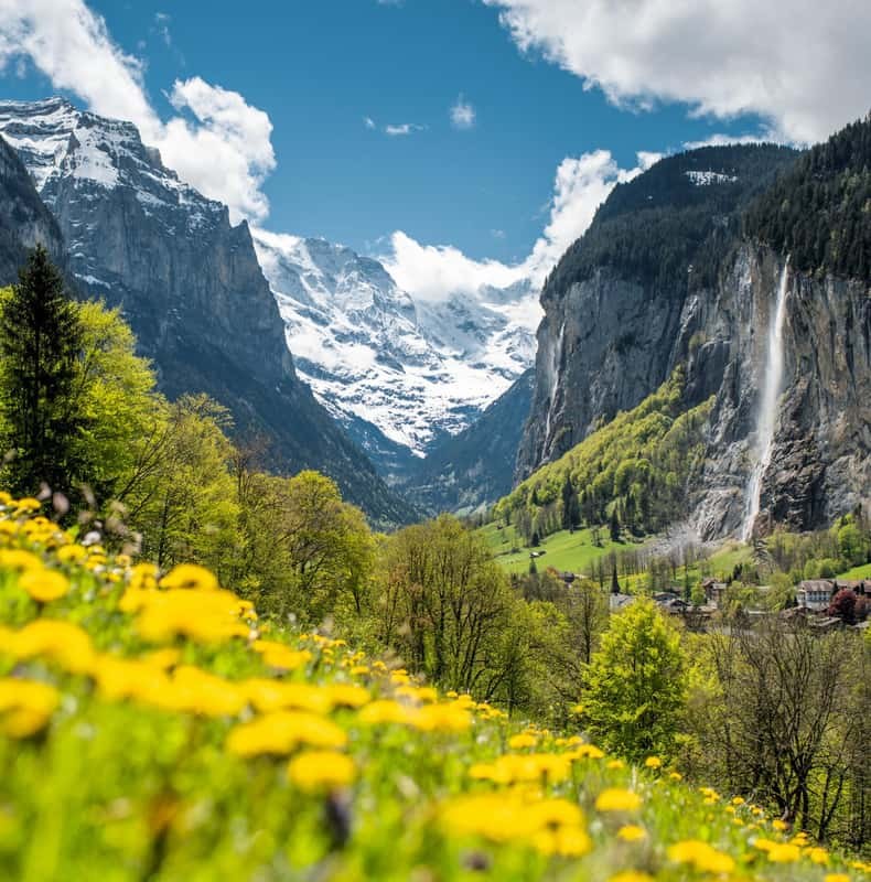 From Interlaken: Guided Grindelwald & Lauterbrunnen Tour