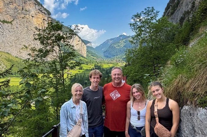 Lauterbrunnen Valley Highlights: Mürren, Waterfalls, Swiss Picnic